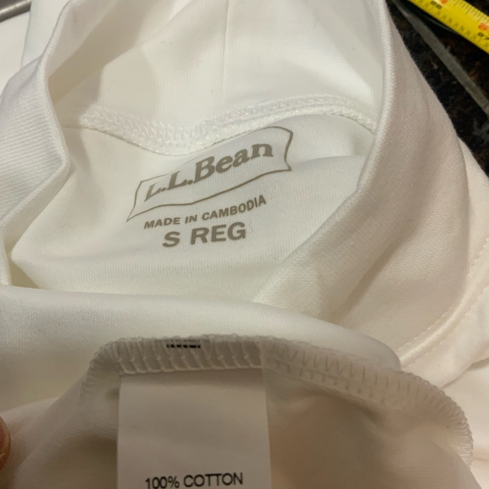 LLBean Mock Neck long Sleeve. Size S - Picture 5 of 5